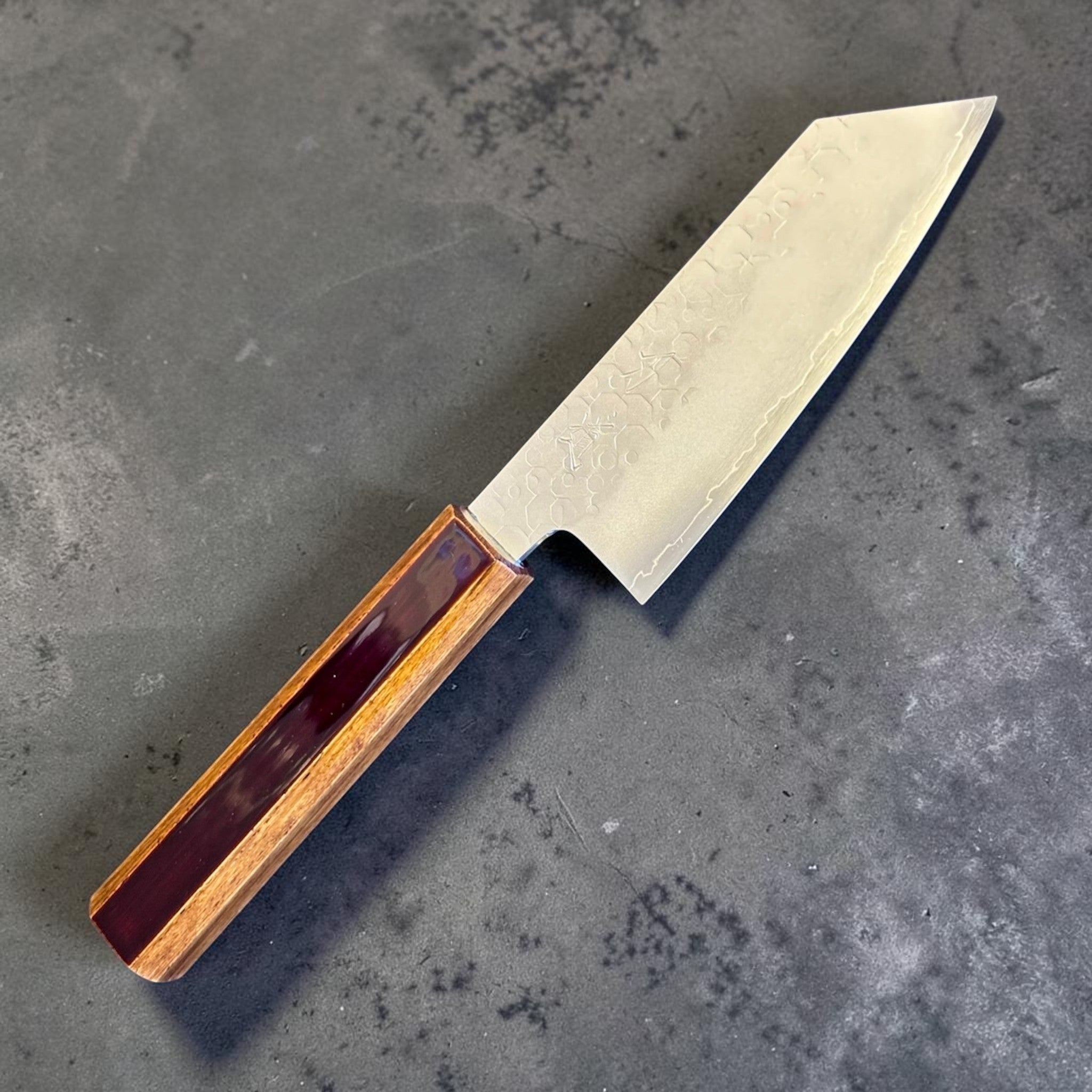Hado SG2 Shiosai Urushi Ko Bunka 135 mm, angled full view showing the satin blade and urushi handle.
