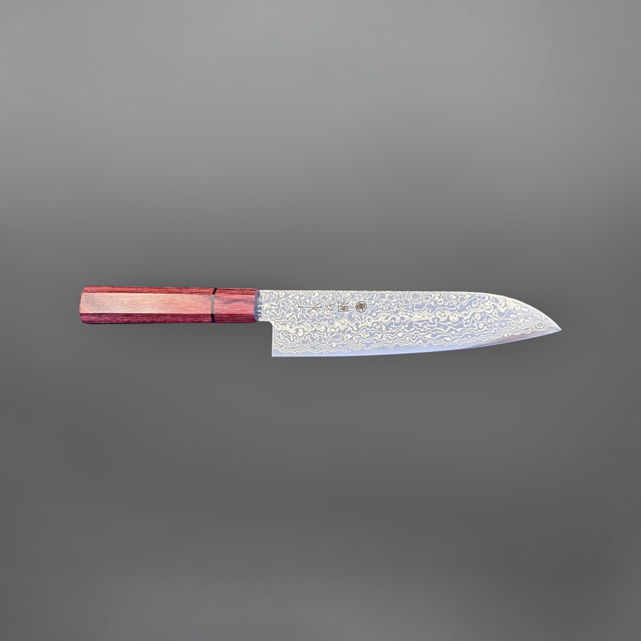 Higuchi SG2 Damascus Santoku 180 mm with red pakkawood handle, horizontal profile view showing blade shape and handle.
