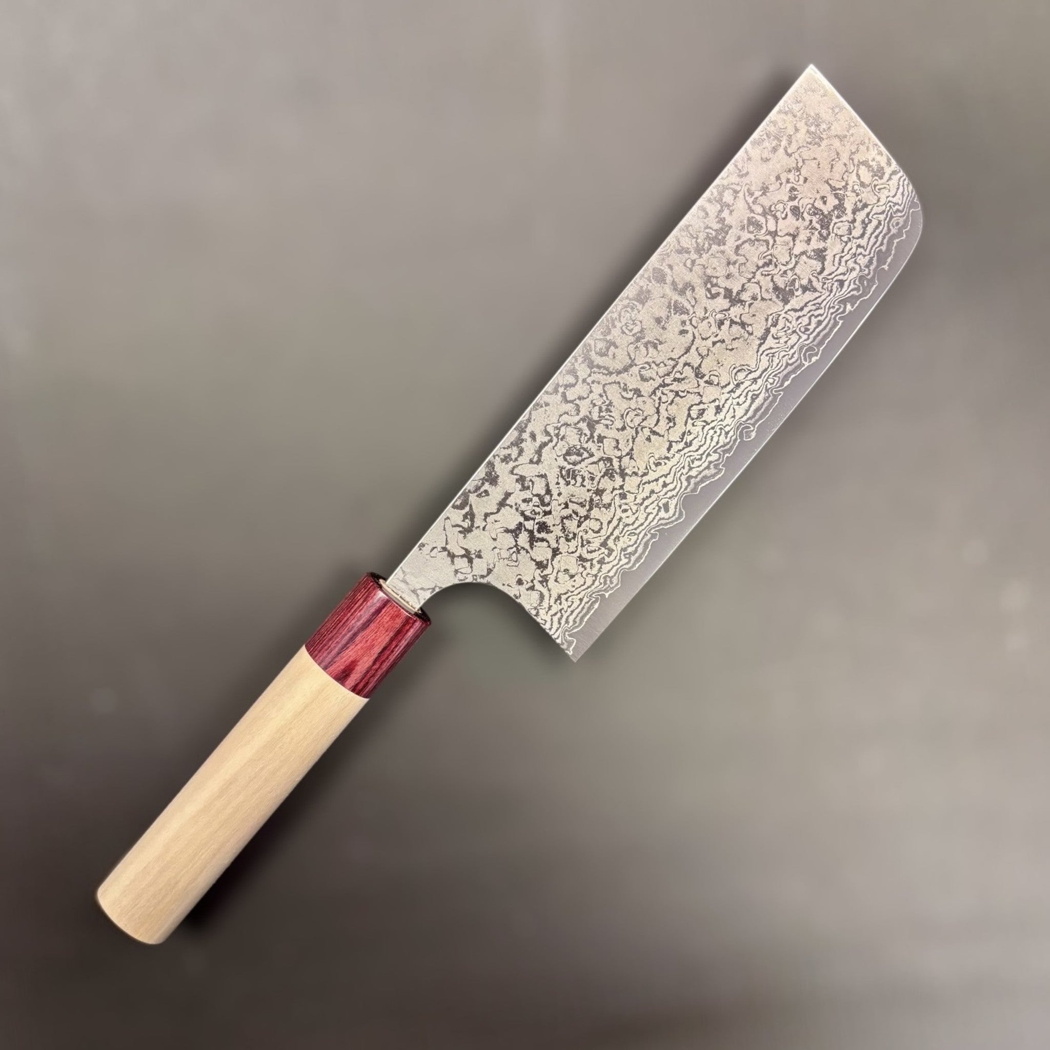 Masakage Kiri VG‑10 Damascus Nakiri 165 mm, right side profile showcasing raindrop damascus pattern across the tall blade.