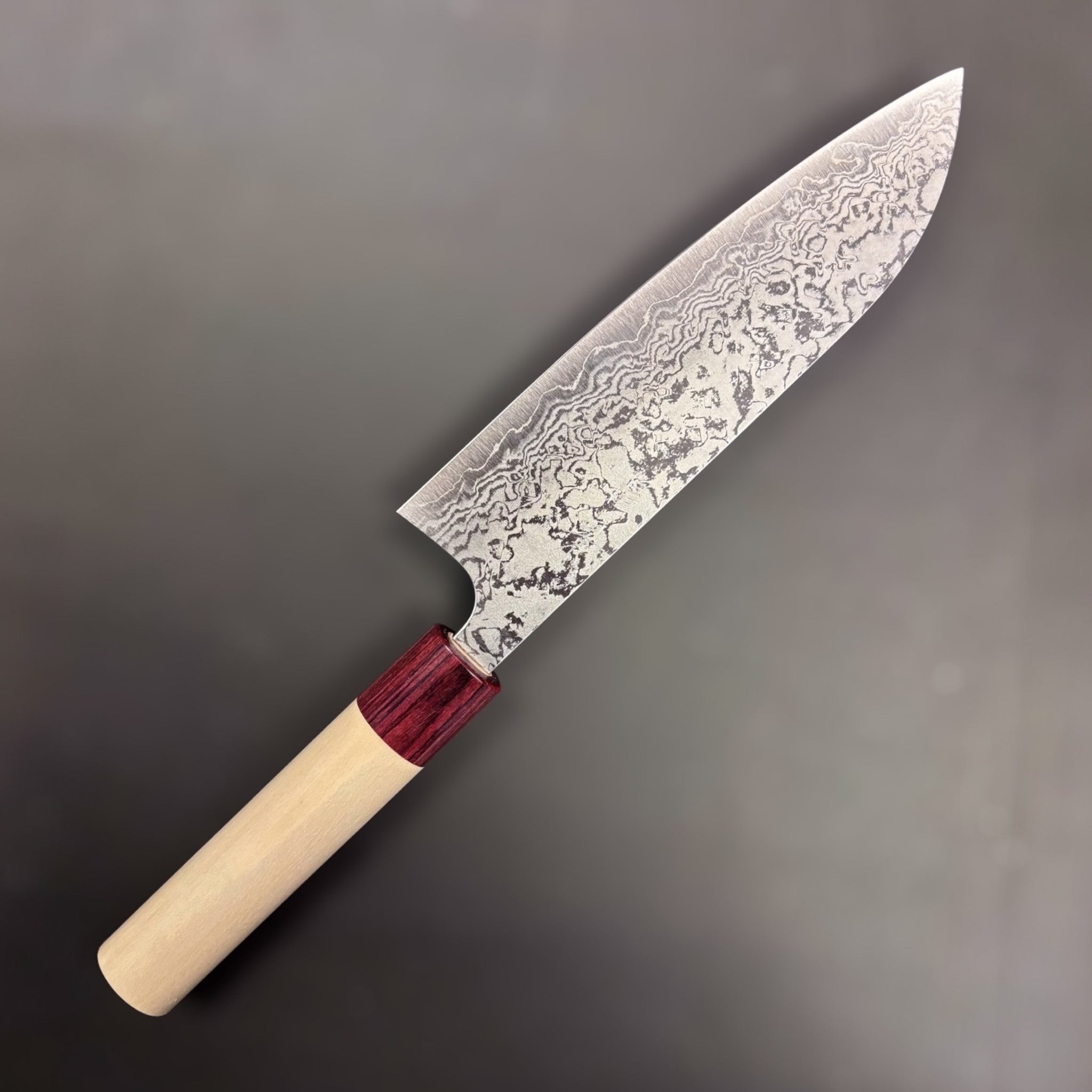 Masakage Kiri VG‑10 Damascus Santoku 165 mm, left‑side profile highlighting rippled Damascus pattern and two‑tone maple & purpleheart wa handle.