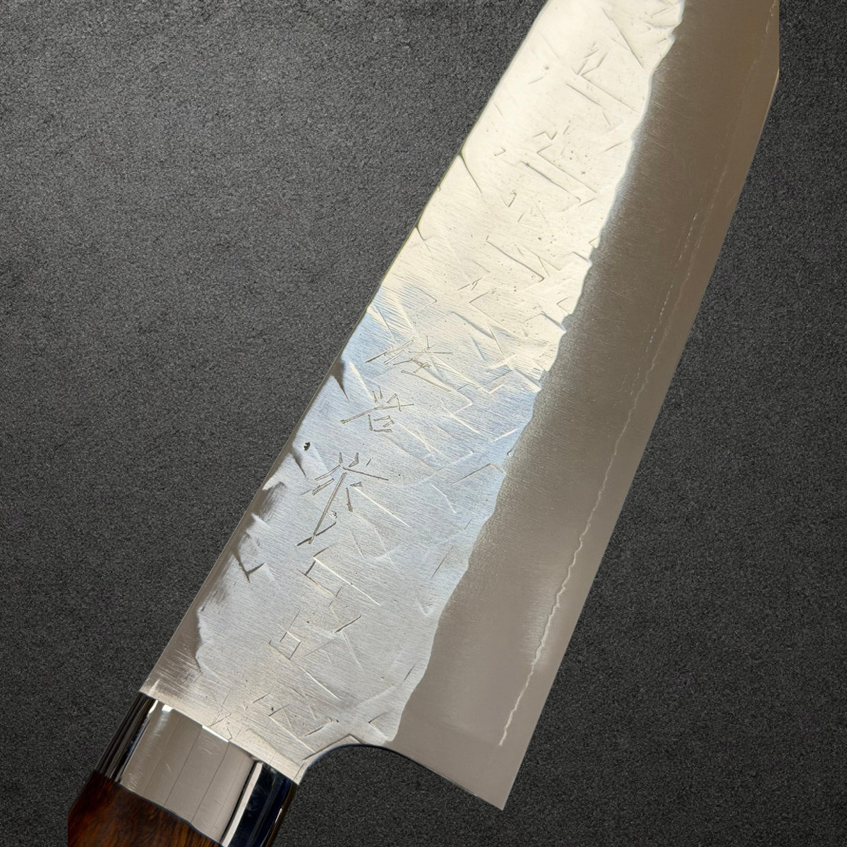 Takeshi Saji SRS-13 Tsuchime Bunka with ironwood handle, kanji detail