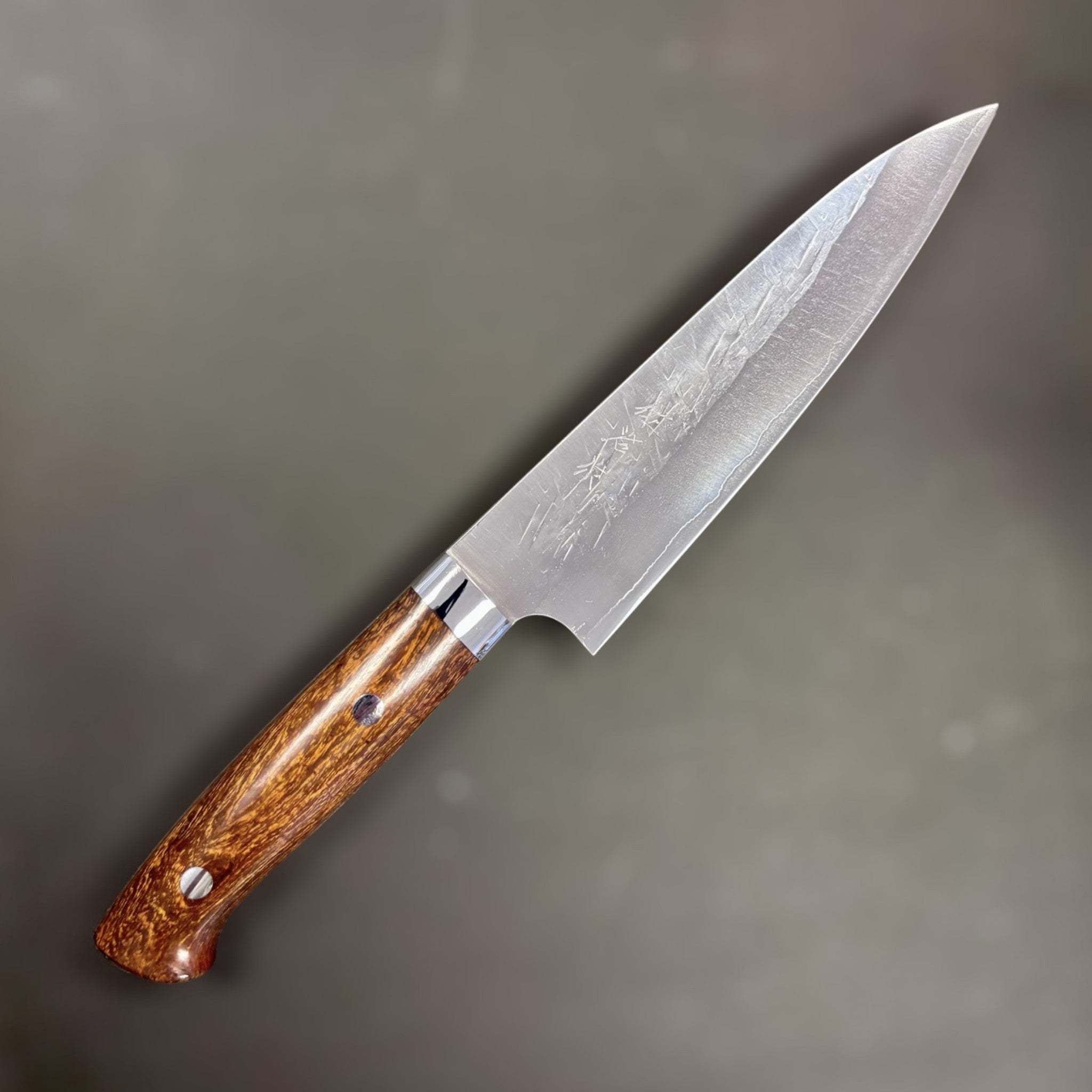 Takeshi Saji SRS-13 Gyuto 180 mm, ironwood Western handle right-side profile of the blade.