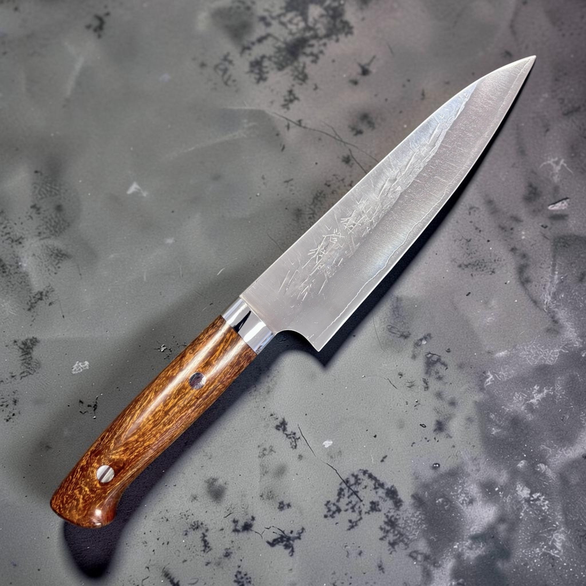 Takeshi Saji SRS-13 Gyuto 180 mm, ironwood Western handle right-side profile of the blade.