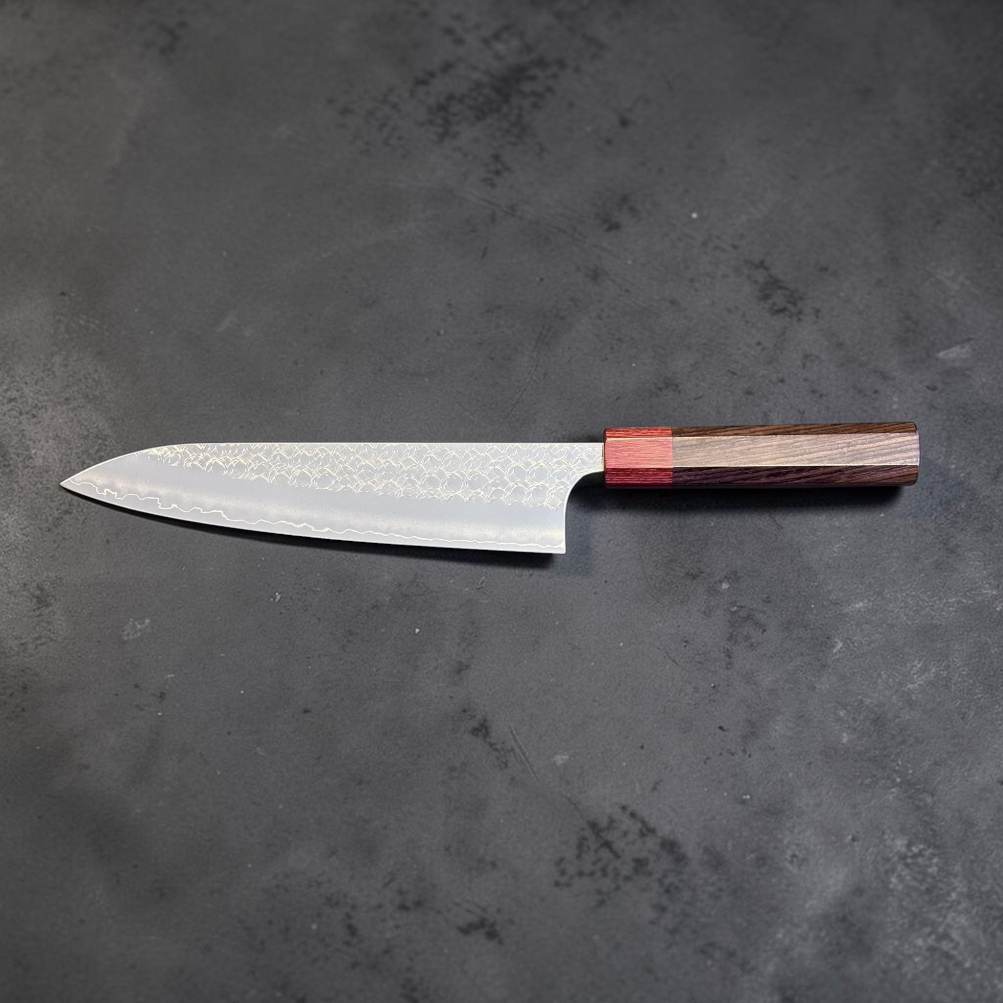 Yoshimi Kato Minamo SG2 Gyuto 210 mm with rosewood and red handle, reverse side profile showing Minamo pattern.
