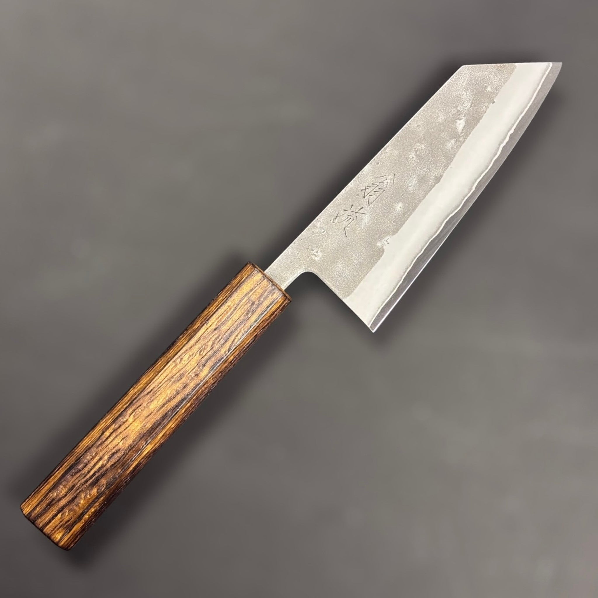 Hado SLD Ko-Bunka 135 mm, right-side view showing kasumi finish and compact k-tip profile.