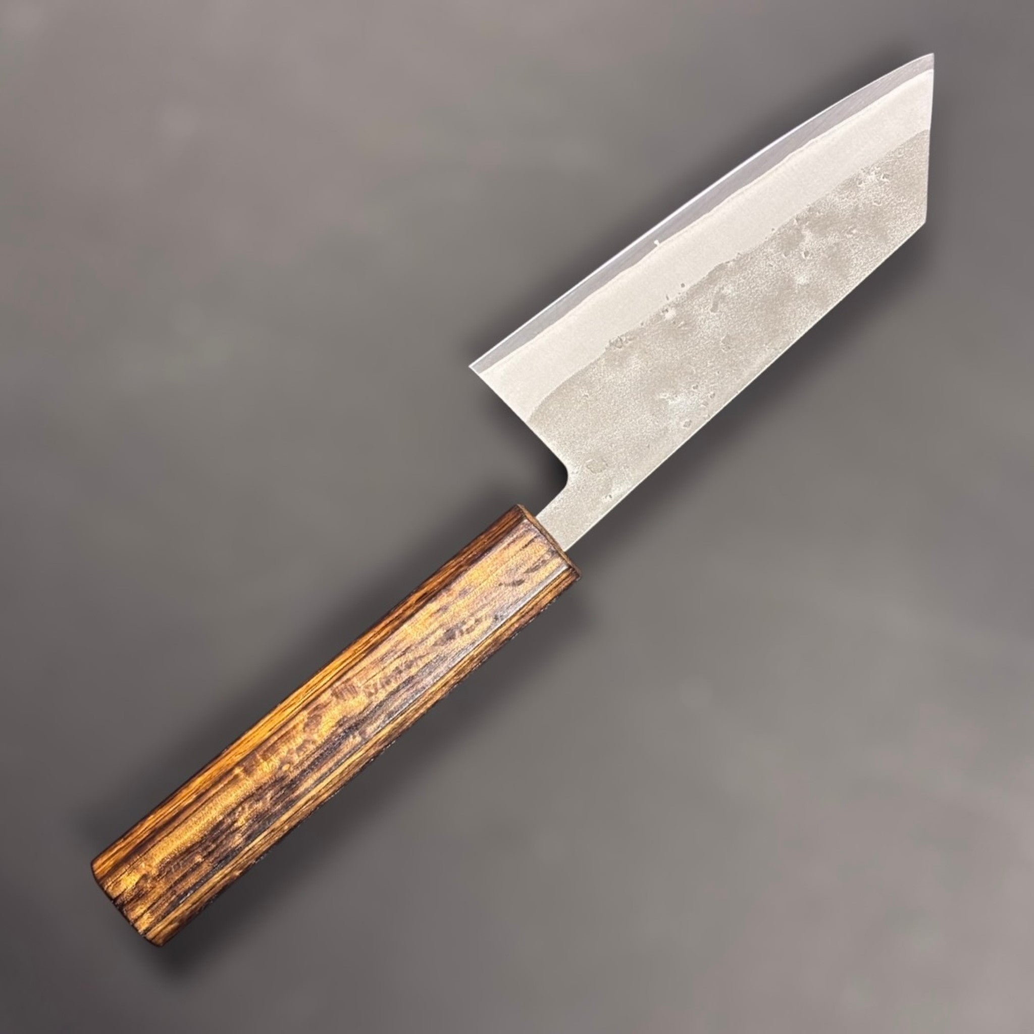 Hado SLD Ko-Bunka 135 mm, left-side view highlighting clad line and wa handle.