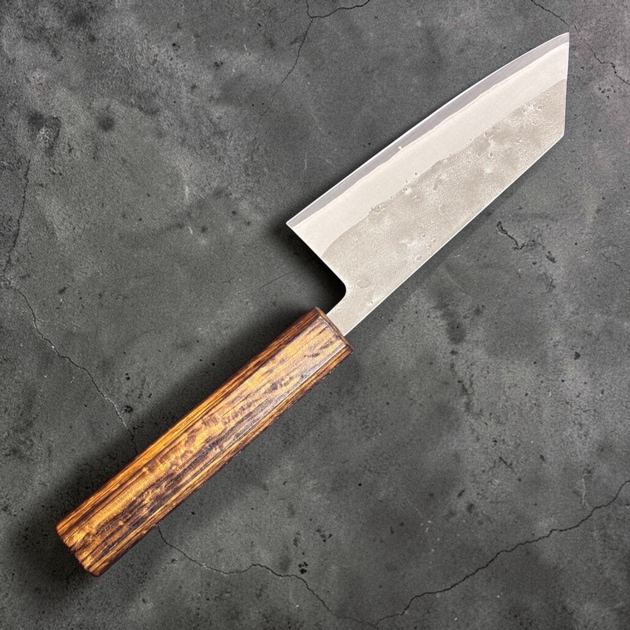 Hado SLD Ko-Bunka 135 mm, left-side view highlighting clad line and wa handle.
