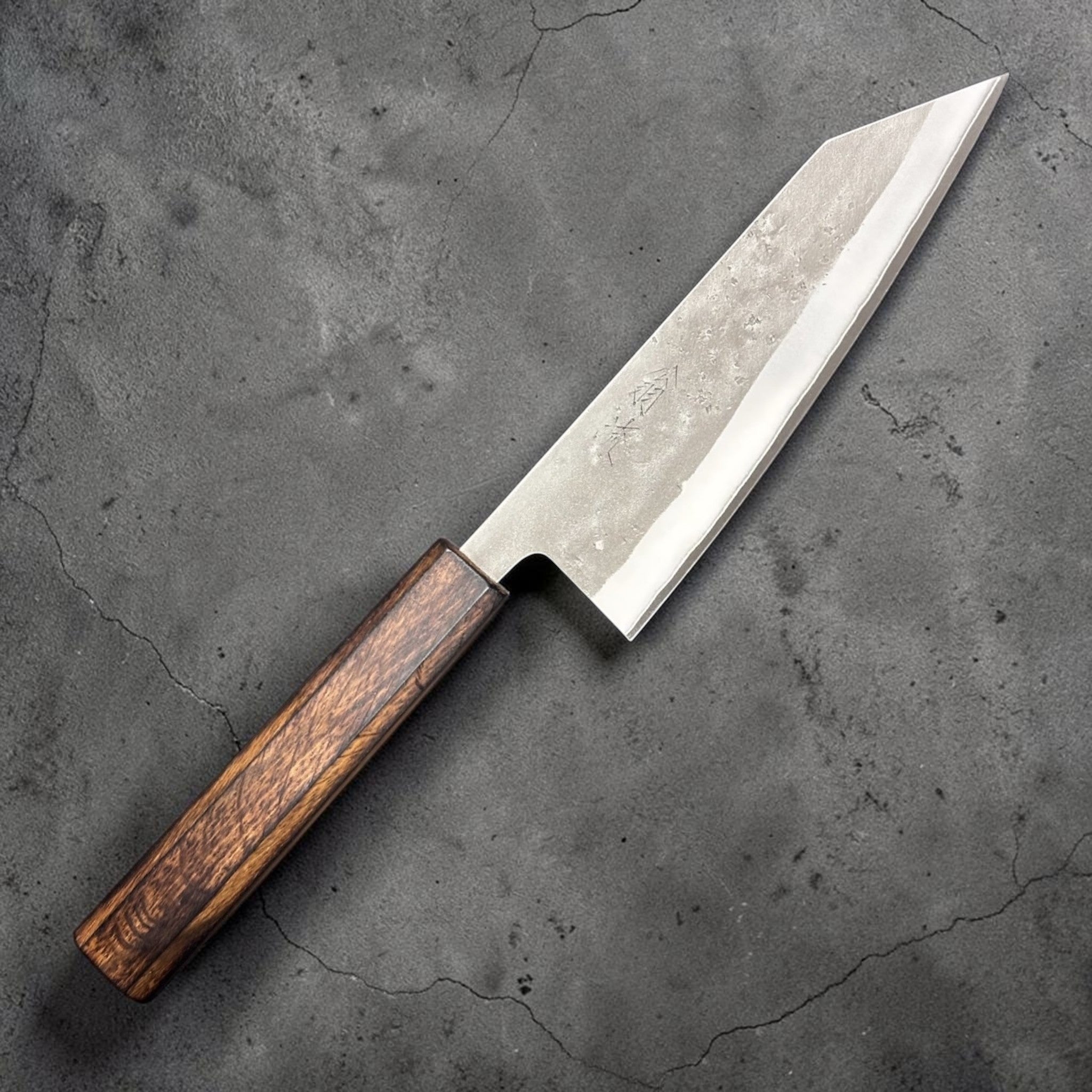 Hado SLD Nashiji Bunka 165 mm, right-side face with nashiji finish; octagonal dark-wood wa handle, balanced studio lighting on neutral grey.