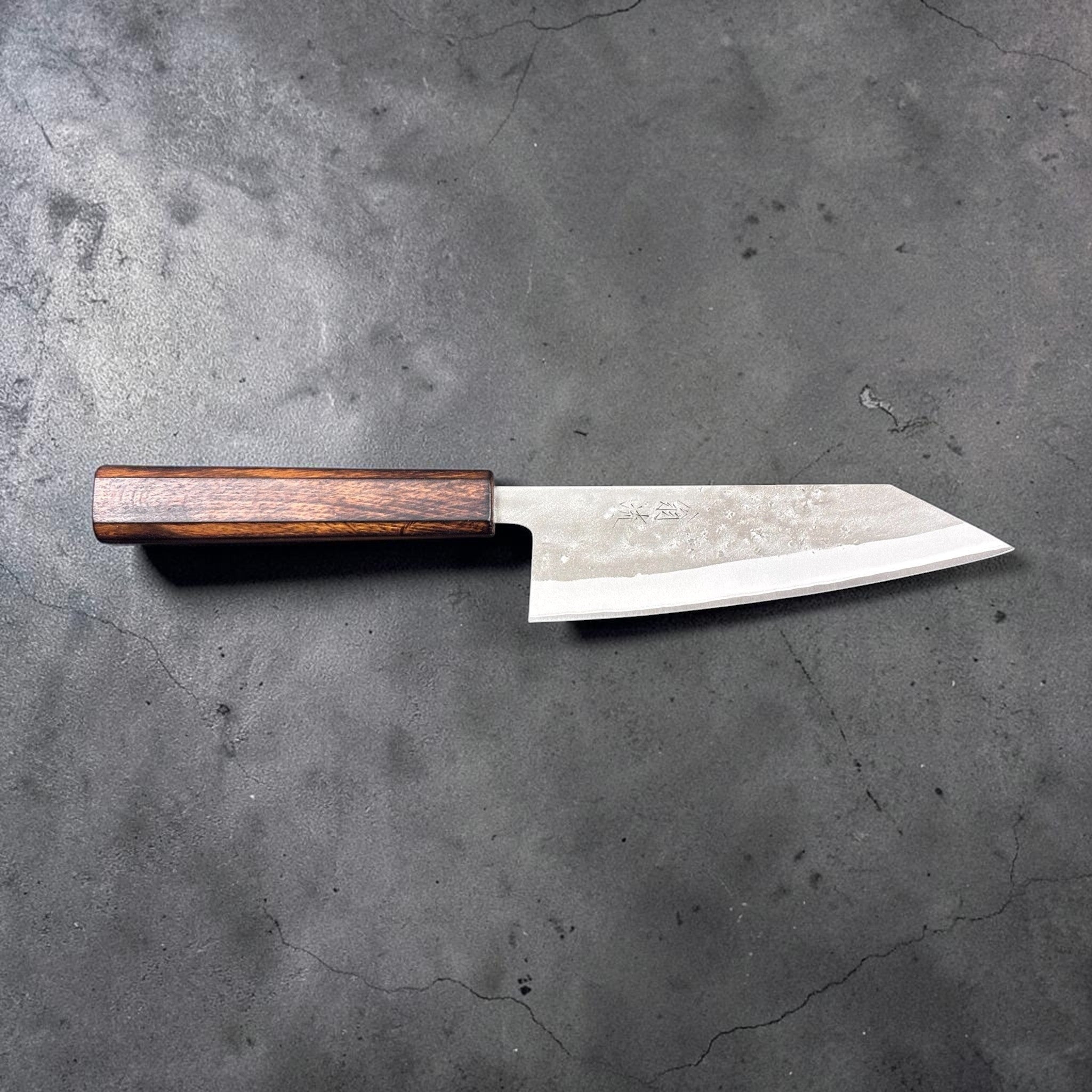 Hado SLD Nashiji Bunka 165 mm, profile view of blade and wa handle; octagonal dark-wood wa handle, balanced studio lighting on neutral grey.