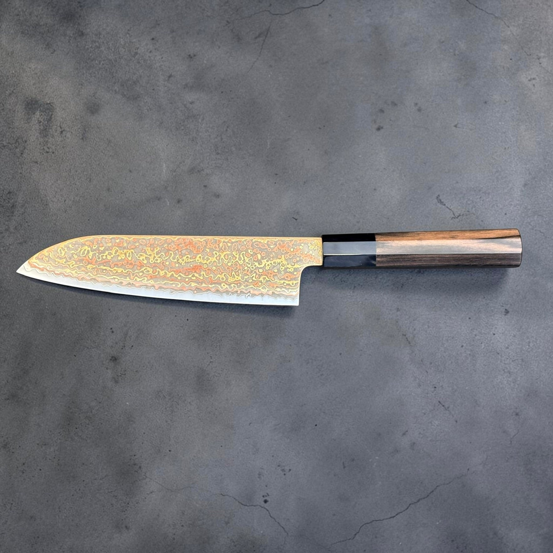 Hatsukokoro Hinotori V-Toku 2 rainbow Damascus Santoku 180mm with ebony and black horn handle