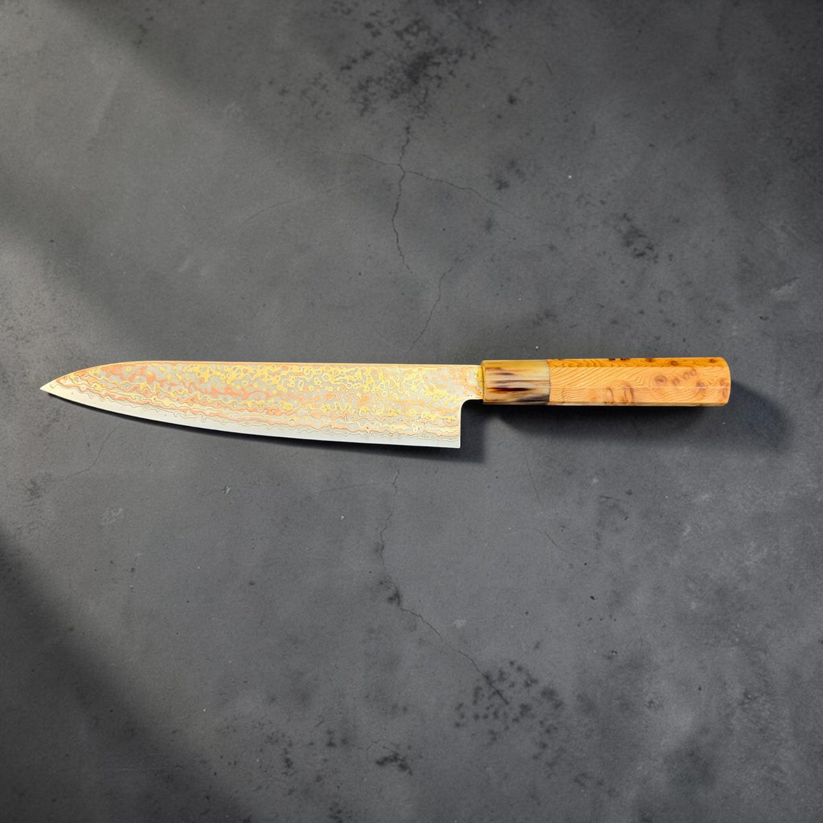 Hatsukokoro Hinotori V-Toku2 Rainbow Damascus Gyuto 210mm with cypress and horn wa handle, full side view