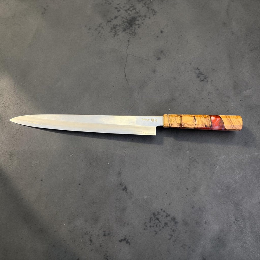 Full reverse-side profile of Hatsukokoro Nakagawa Ginsan Sujihiki 270mm with one-of-one Prisma wa handle