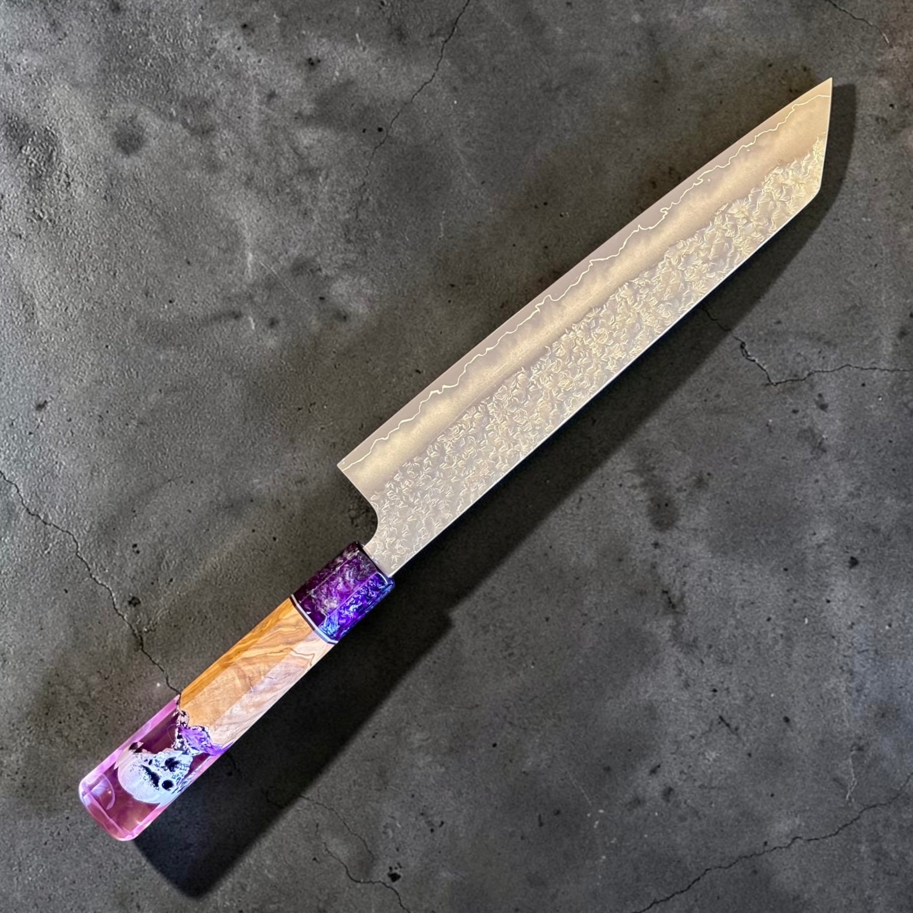 Makoto Kurosaki SG2 Bunka 240mm with Prisma Aurora custom handle