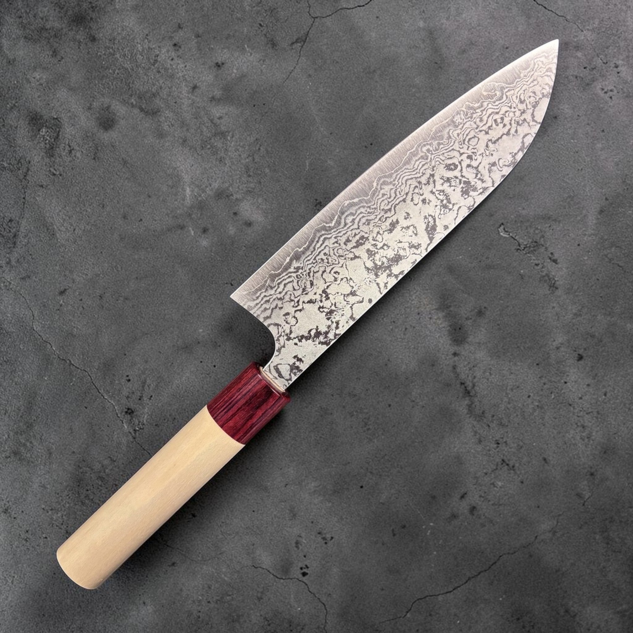 Masakage Kiri VG‑10 Damascus Santoku 165 mm, left‑side profile highlighting rippled Damascus pattern and two‑tone maple & purpleheart wa handle.