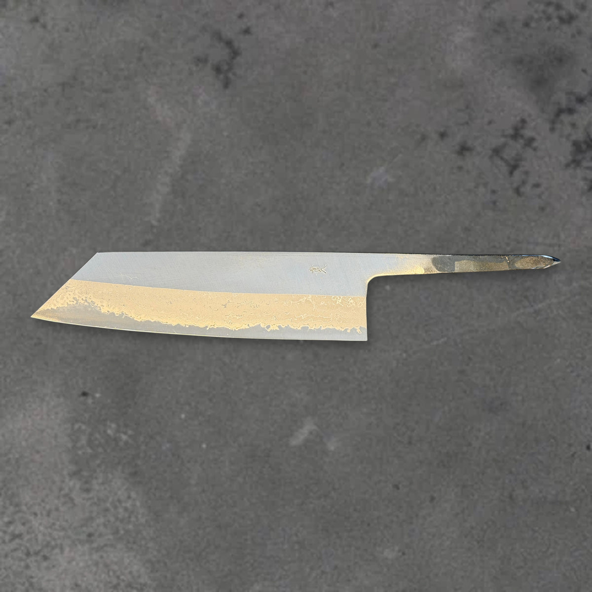 Muneishi Blue #2 Damascus 165mm bunka blade without a handle, shown in horizontal reverse profile with the full blade and tang visible.