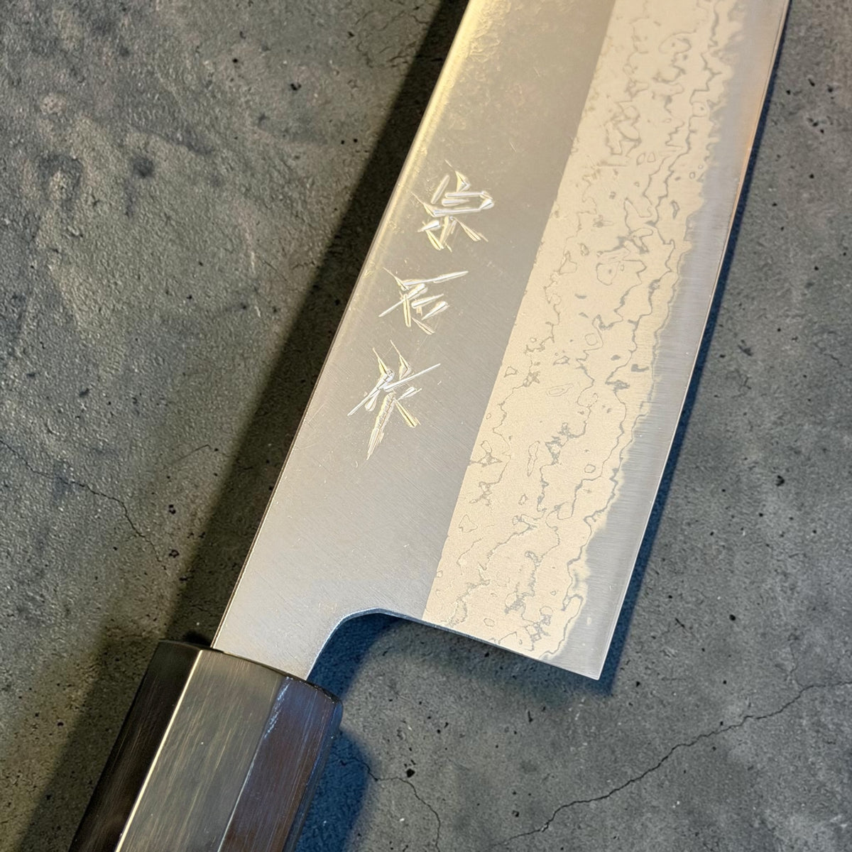 Muneishi Aogami #2 bunka blade detail showing maker engraving and migaki Damascus finish