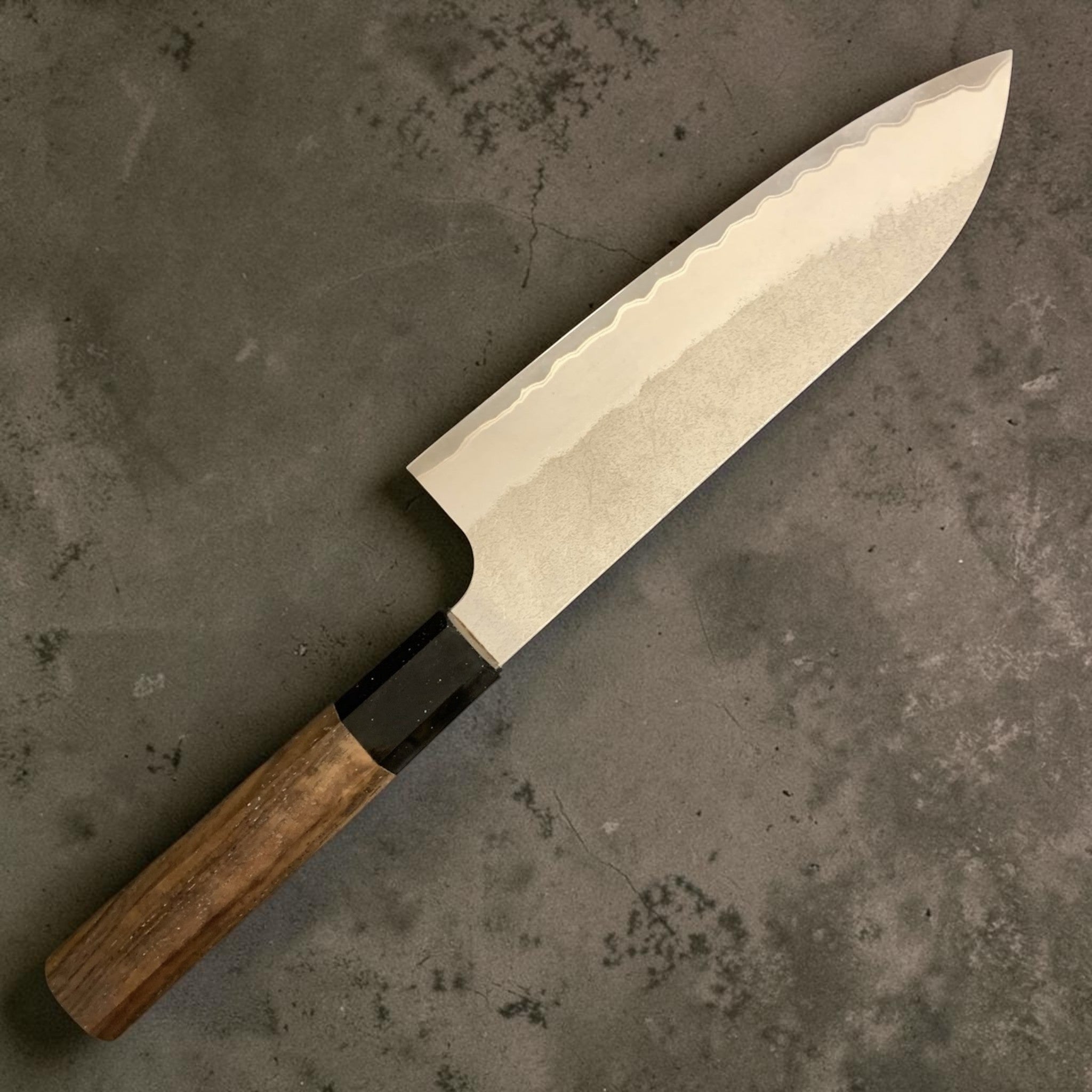 Nigara Aogami Super Tsuchime Migaki Santoku 165mm, detailed product photo left side of blade.