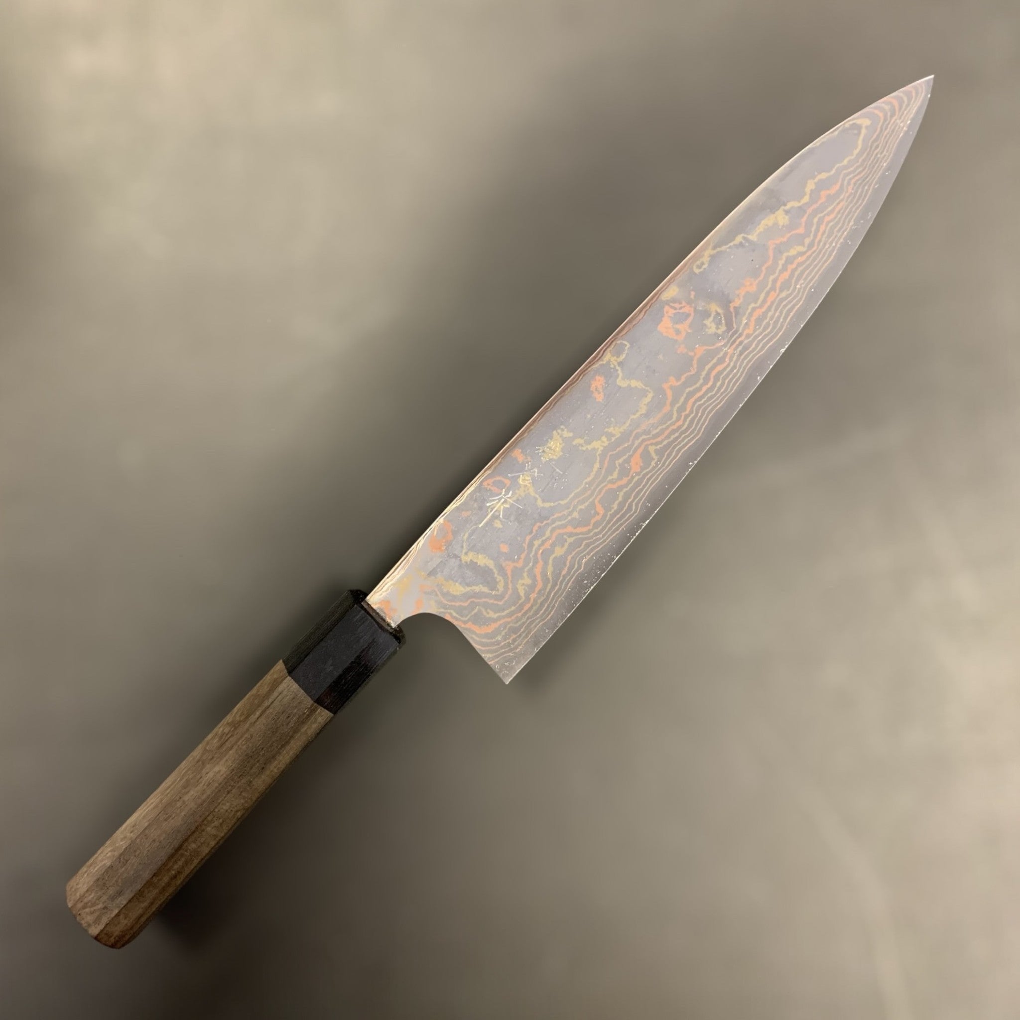 Takeshi Saji Aogami #2 Rainbow Damascus Gyuto 210 mm, front side showing copper/brass/nickel ‘rainbow’ pattern.