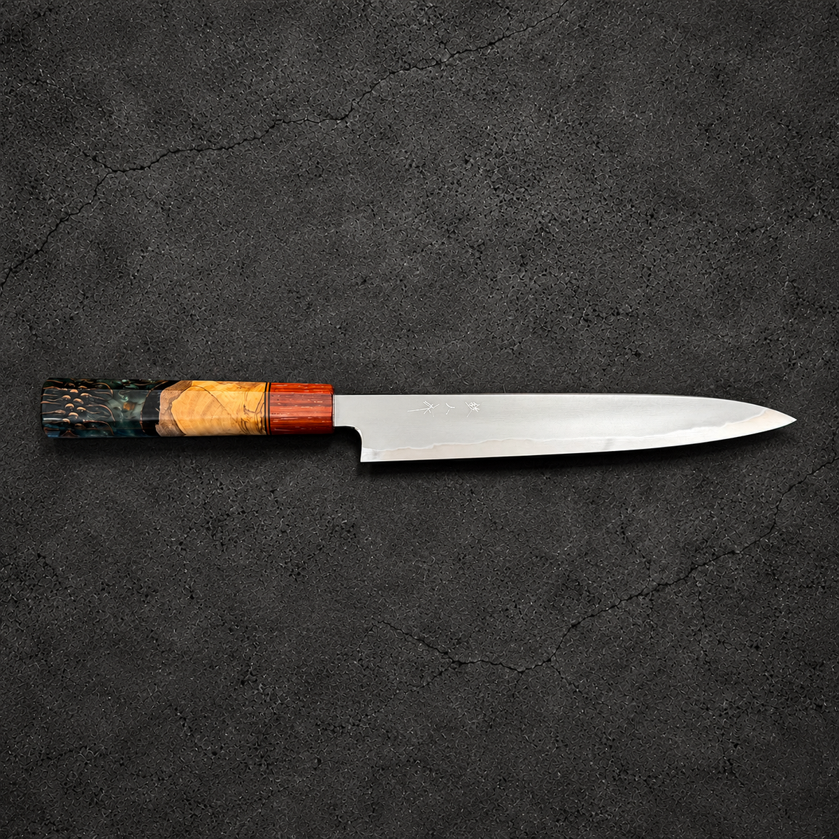 Tetsujin Blue No. 2 So-Kasumi Sujihiki 210mm traditional tip side profile with Prisma handle