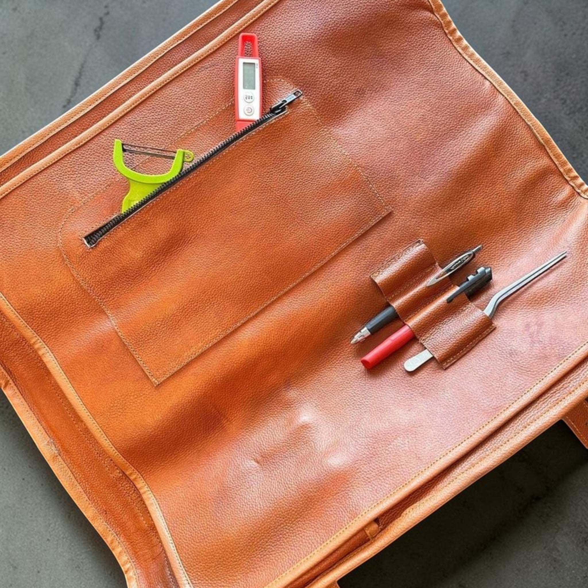 Tokushu Knife Premium Leather Japanese Knife Roll- Red/Brown - Tokushu Knife