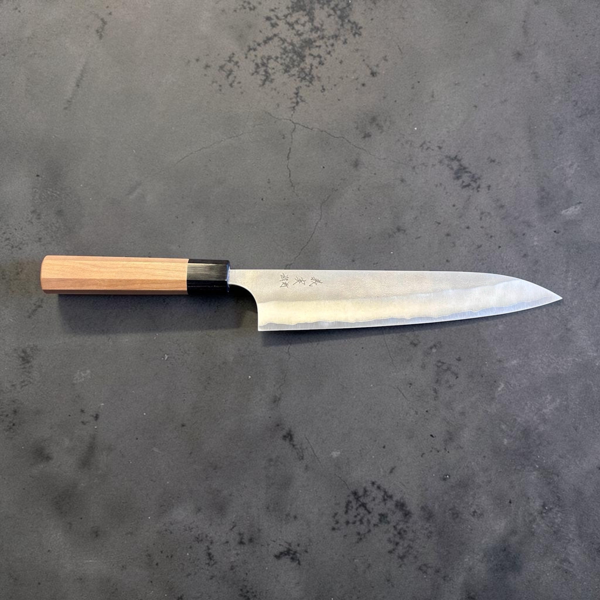 Yoshimi Kato Aogami Super Nashiji Gyuto 210 mm profile shot.