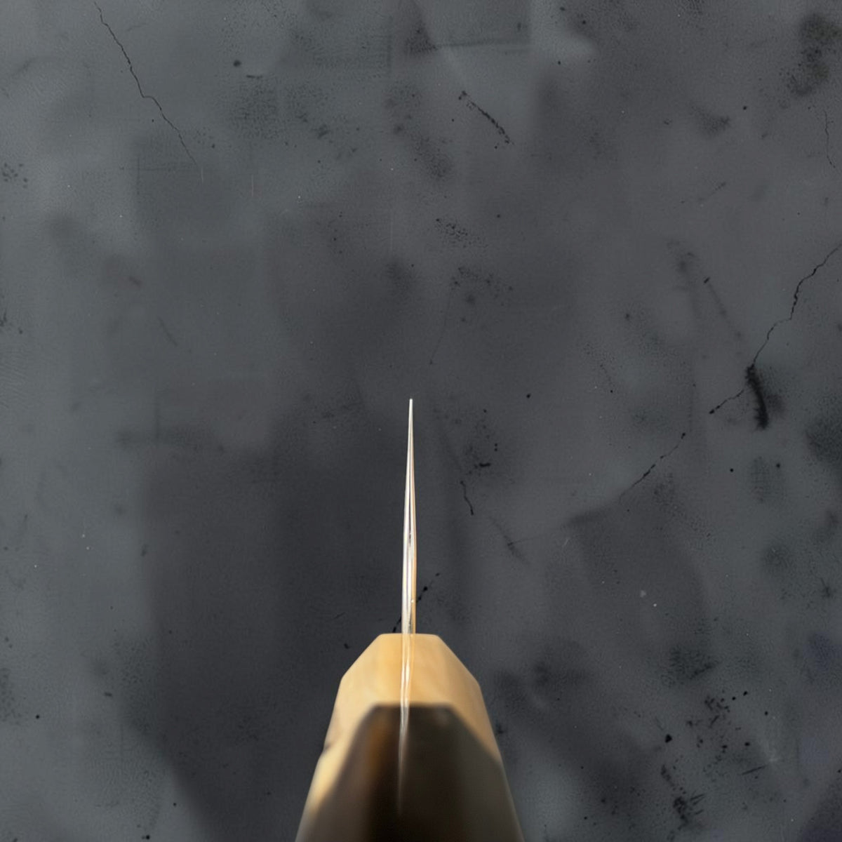 Choil view of Yoshimi Kato SG-STRIX V-Tsuchime Bunka showing blade geometry
